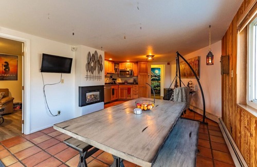 Cascade-Chipita Park Condo | Winnemucca Spa; wet sauna, hot tub, views