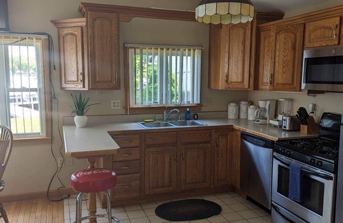 Winnisquam Cabin | Winnisquam Cozy Cabin w-Sandy Beach & Boat Dock