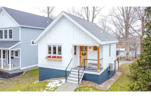 Winona Lake House | Winona Lake Cottage w/Deck