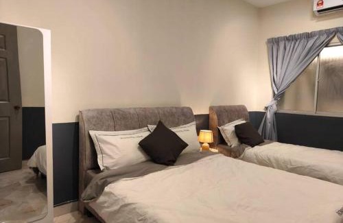 Kampung Simee House | WinStay Ipoh 16pax with Karaoke and snooker