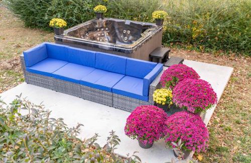 Winston - Salem Apartment | Winston Ardmore Executive King Bed Suite &hot tub