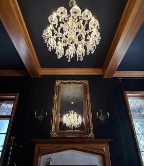 Sherbrooke Apartment | Winston Churchill - le charme Tudor au cœur de Sherbrooke
