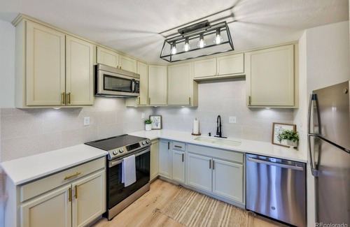 Fraser Condo | Winter Park/Fraser Modern 2 bed Condo, Mtn Views, Hot Tub, Bus Line