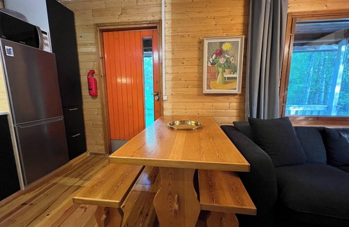Iltasmaki Cabin | Winter Wonderland Cabin in Hämeenlinna, Finland
