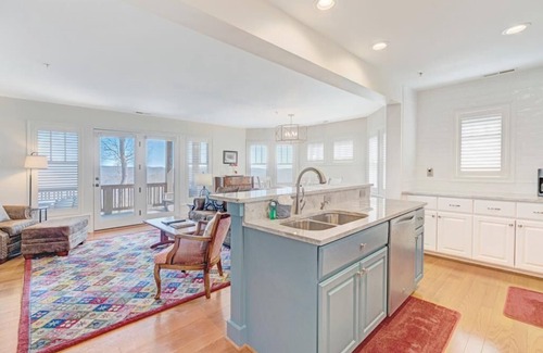 Banner Elk Condo | Wintergreens R322- Mountain Condo, Mountain View, Gated Resort, Indoor/Outdoor Pools and Hot Tub,.