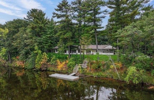 Mosinee House | Wisconsin River Gem 12 Mi to Granite Peak Ski Area