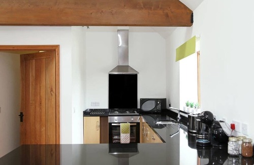 Selsted Cottage | Wisteria Cottage, Hoad Farm, Acrise, Folkestone, Kent
