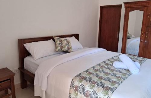 Petulu House | Wisuda Guest House
