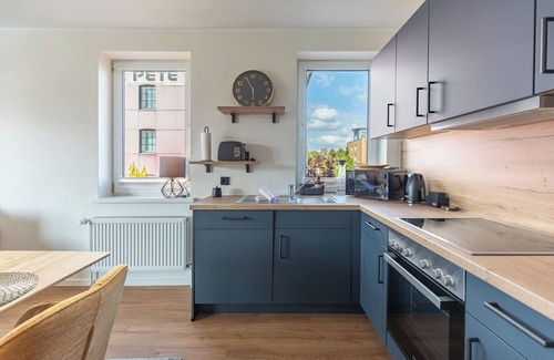 Zentrum Apartment | With a view of the Husum inland harbor, this stylishly furnished vacation apartment offers