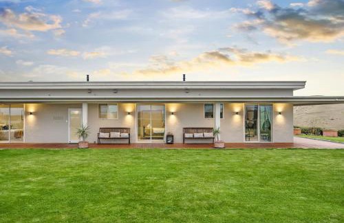 Blenheim House | Witherhills Suite in a 6-bedroom luxury villa