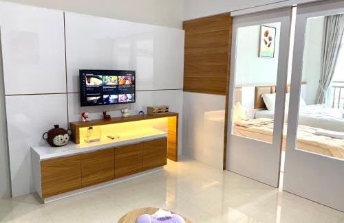 Lubuk Baja Apartment | Wiwi Formosa Residence -Triple bed-Balcony-Netflix