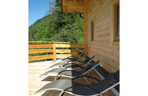Fusch an der Grossglocknerstrasse House | Wonderful private villa for 8 guests with WIFI, TV, terrace, pets allowed and parking