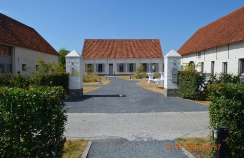 Dries Apartment | Woestyne Business & Leisure Apartments Cleythil