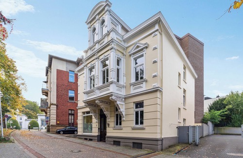 Bad Oeynhausen Apartment | WohnLiebe2-Zentrale & stylish apartment with box-spring bed & fully equipped kitchen