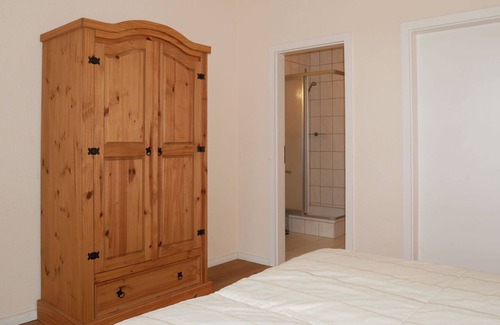 Buggenhagen Apartment | Wohnung EG Jägerstübchen - Herrenhaus am See, Seeblick, Inkl. Wlan