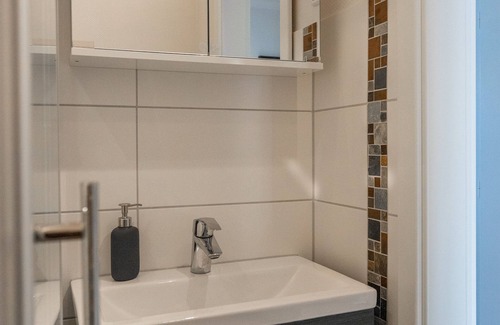 Busum Apartment | Wohnung Heimathafen im Erlengrund mit Balkon für bis zu 4 Personen
