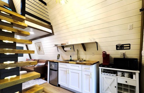 Campton House | Wolf Pup- A Frame- Hillside Tiny Cottage Wi-Fi