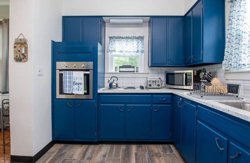 Seneca Falls House | Wolffy's House on the Hill: Charming Cayuga Lake Home with Sunrise Views!
