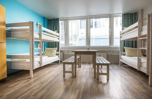 Ludwigsvorstadt-Kliniken Hotel | Wombat’s the City Hostel Munich Hauptbahnhof