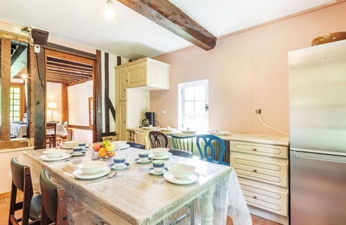 Saint-Georges-du-Mesnil Villa | Wonderful private villa for 10 people with WIFI, TV and pets allowed