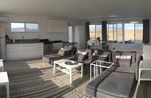 Wonder Valley House | Wonder Valley Sky - A Beautiful Modern Joshua Tree Retreat