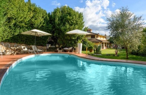 Terranuova Bracciolini Villa | Wonderful private villa for 10 guests with hot tub, WIFI, private pool, A/C and panoramic view