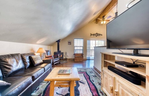 Conner Cabin | Wonderful 2 Bed 2 Bath Cabin on The Bitterroot River