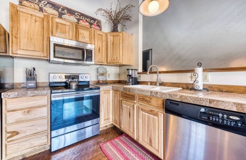Conner Cabin | Wonderful 2 Bed 2 Bath Cabin on The Bitterroot River