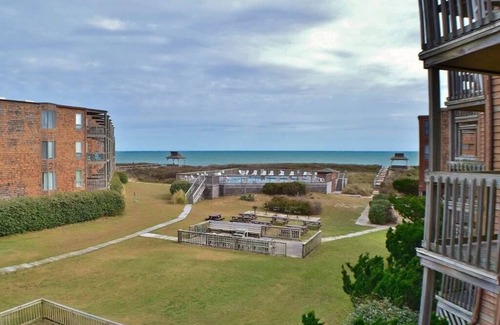 Duck Condo | Wonderful 2nd floor condo in Colony By The Sea