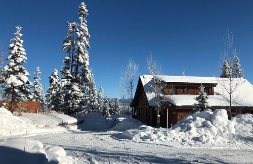Tamarack Resort Ski Chalet | WONDERFUL 4B/4BA CHALET WITH LAKE VIEWS AT TAMARACK RESORT