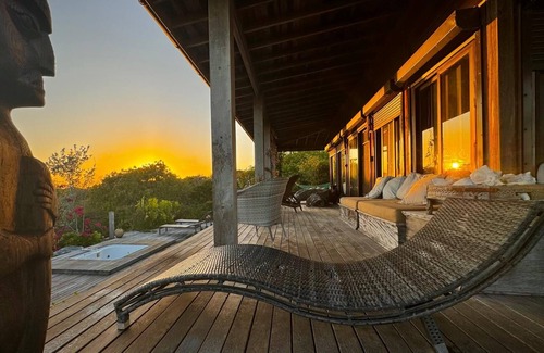 Cat Island House | Wonderful 5-bedroom house on an exquisite private beach with WiFi on Cat Island.