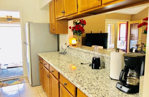 Plano House | Wonderful 5bd in Plano with Sunroom! Spacious, updated, & modern!