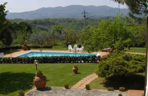 Reggello Apartment | Wonderful accommodation with its own restaurant, including breakfast.