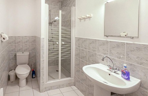 Saint-Hilaire-de-Villefranche House | Wonderful accommodation in century-old building in the countryside.