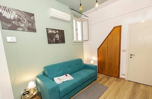 Centro Storico House | WONDERFUL AND SILENT APARTMENT IN THE HISTORIC CENTER IN PALERMO WITH TERRACE