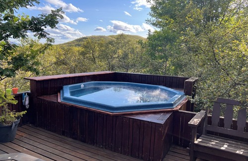 Blaskogabyggd Cabin | Wonderful and spacious cabin on the Golden Circle - HOT TUB & SAUNA