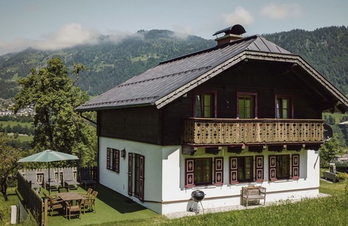 Sankt Veit im Pongau House | Wonderful private villa for 10 people with WIFI, TV, patio, pets allowed, panoramic view and par...