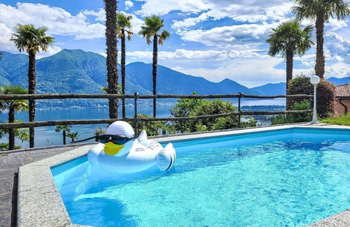 Brione sopra Minusio Villa | Wonderful private villa with WIFI, private pool, TV, patio, pets allowed and panoramic view