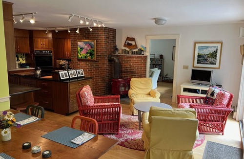 Camden House | Wonderful Coastal Contemporary- High Point-Ocean Access