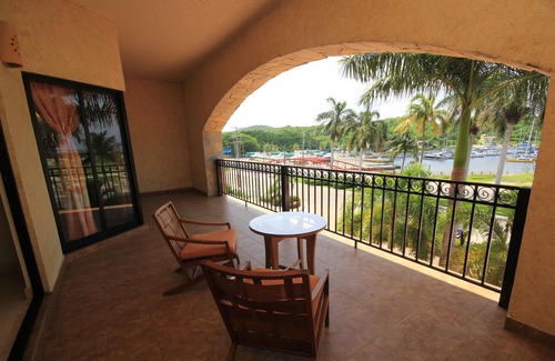 Centro Condo | Wonderful Condo For Long And Short Term Stays Near the Beach, ocean view