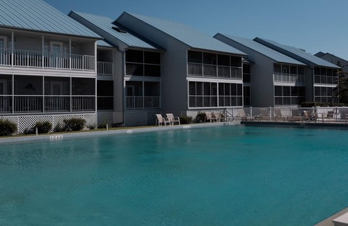 Port Charlotte Condo | Wonderful Condo on the Myakka river, close to beaches. Recently remodeled.