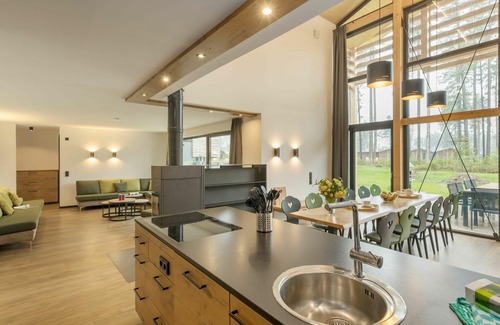 Leutkirch im Allgau House | Wonderful private villa for 12 people with pool, WIFI, hot tub, TV, terrace and parking