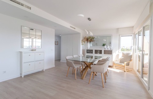 Penya-roja Condo | WONDERFUL DESIGN APARTMENT IN FRONT OF THE OPERA OF VALENCIA IN THE CITY OF ARTS.