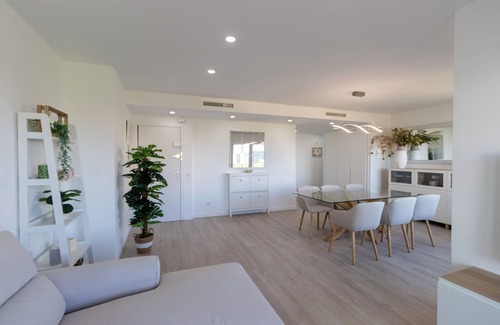 Penya-roja Condo | WONDERFUL DESIGN APARTMENT IN FRONT OF THE OPERA OF VALENCIA IN THE CITY OF ARTS.