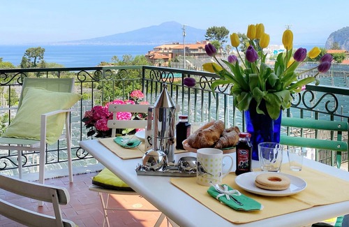 Sorrento City Centre Apartment | Wonderful family apt with terrace sea view in Sorrento center near the beach