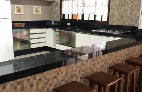 Extrema House | WONDERFUL FARM WITH OUTDOOR FIREPLACE/HEATED POOL Different price for holidays