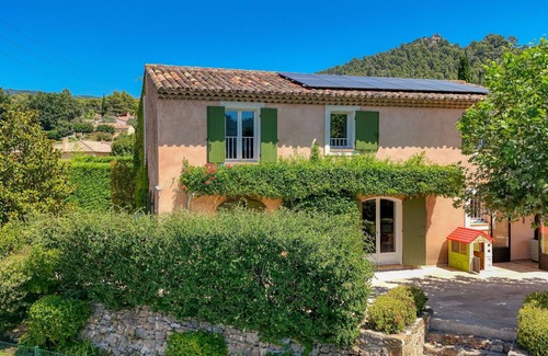 Evenos House | Wonderful private villa for 8 people with WIFI, private pool, A/C, TV, terrace and parking