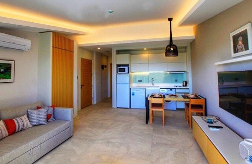 Side Apartment | Wonderful holiday home in a prime location guarantees a 5 star holiday