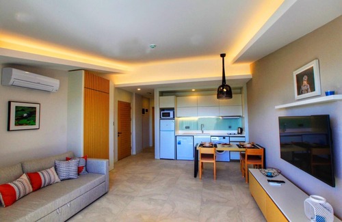 Side Apartment | Wonderful holiday home in a prime location guarantees a 5 star holiday