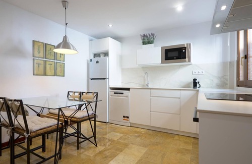Sur Apartment | Wonderful house for 8 people with 2 parking spaces